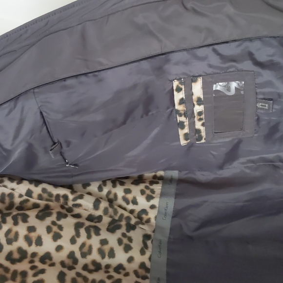 Calvin Klein down jacket - Picture 6 of 9